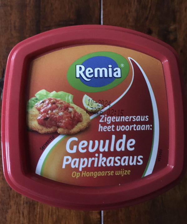 MonicaCerpDeB's tweet photo. Oh!
Je mag geen zigeunersaus meer zeggen?!
Heb er nog nooit een zigeuner over horen klagen!
Eerder gepaste trots dan geklaag, dat zijn doorgaans mensen die snappen wat Wel belangrijk is in het leven!
Die kennen de klappen van de zweep! Nu de jankerds nog die moeilijk doen.. https://t.co/fokVDU7uSV
