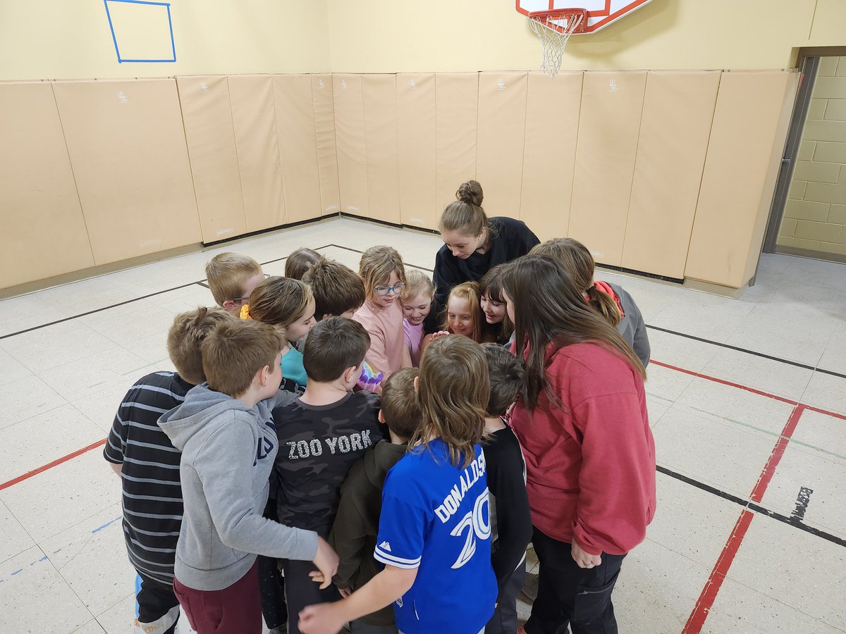 Jr. Rookie League is underway! We are having so much fun building skills and relationships <a href="/GEDSB_Lightning/">Langton Public School</a> ! #teamwork #baseballskills <a href="/JaysCare/">Jays Care Foundation</a> <a href="/GEDSB/">Grand Erie District School Board</a>