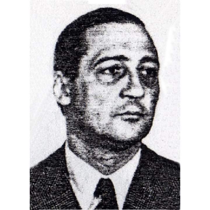 famicaidosmalvi's tweet photo. El día 29 de marzo 1931 BS. AS. nacia en Chaco el Héroe Tulio Nestor PANIGADI Caído durante el Conflicto del Atlántico Sur de 1982.
Al cumplirse un nuevo aniversario de su natalicio lo recordamos y le enviamos un abrazo fraterno a su familia.
¡Besos al cielo a nuestro Héroe! https://t.co/h4ox6ViXGx