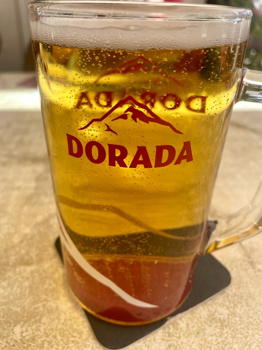 davvyko's tweet image. First beer down at the beach #Tenerife #LosCristianos ☀️🍺🌴🏝️