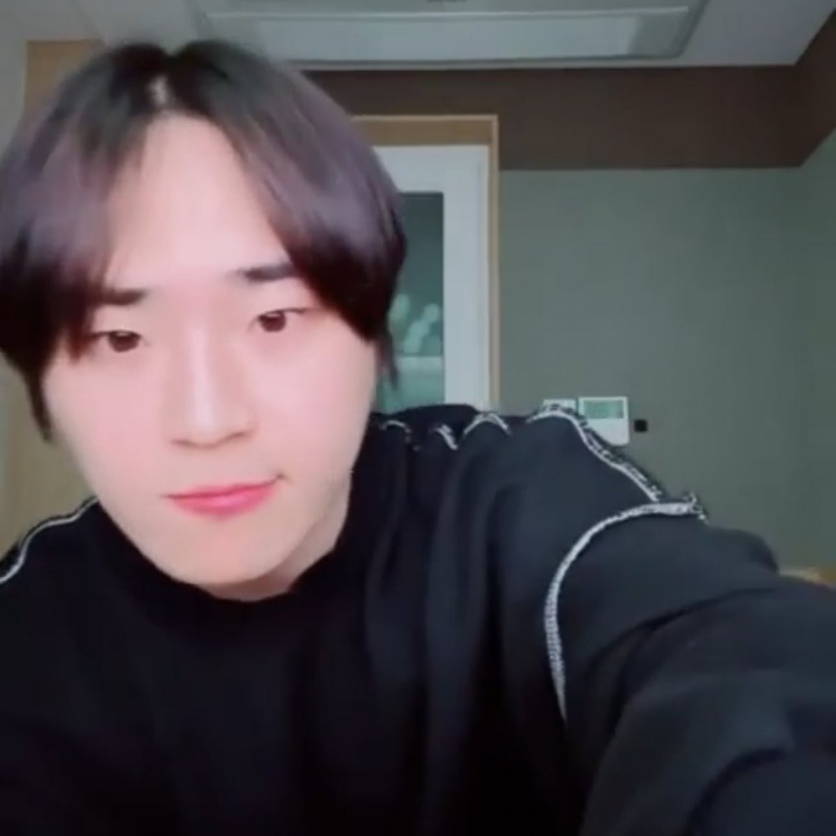 bmini1013's tweet photo. 아 귀여워ㅋㅋㅋㅋㅋㅋㅋㅋㅋㅋㅋㅋㅋㅋㅋㅋㅋㅋ🫳🏻🫳🏻 https://t.co/m3AzFSh9T7