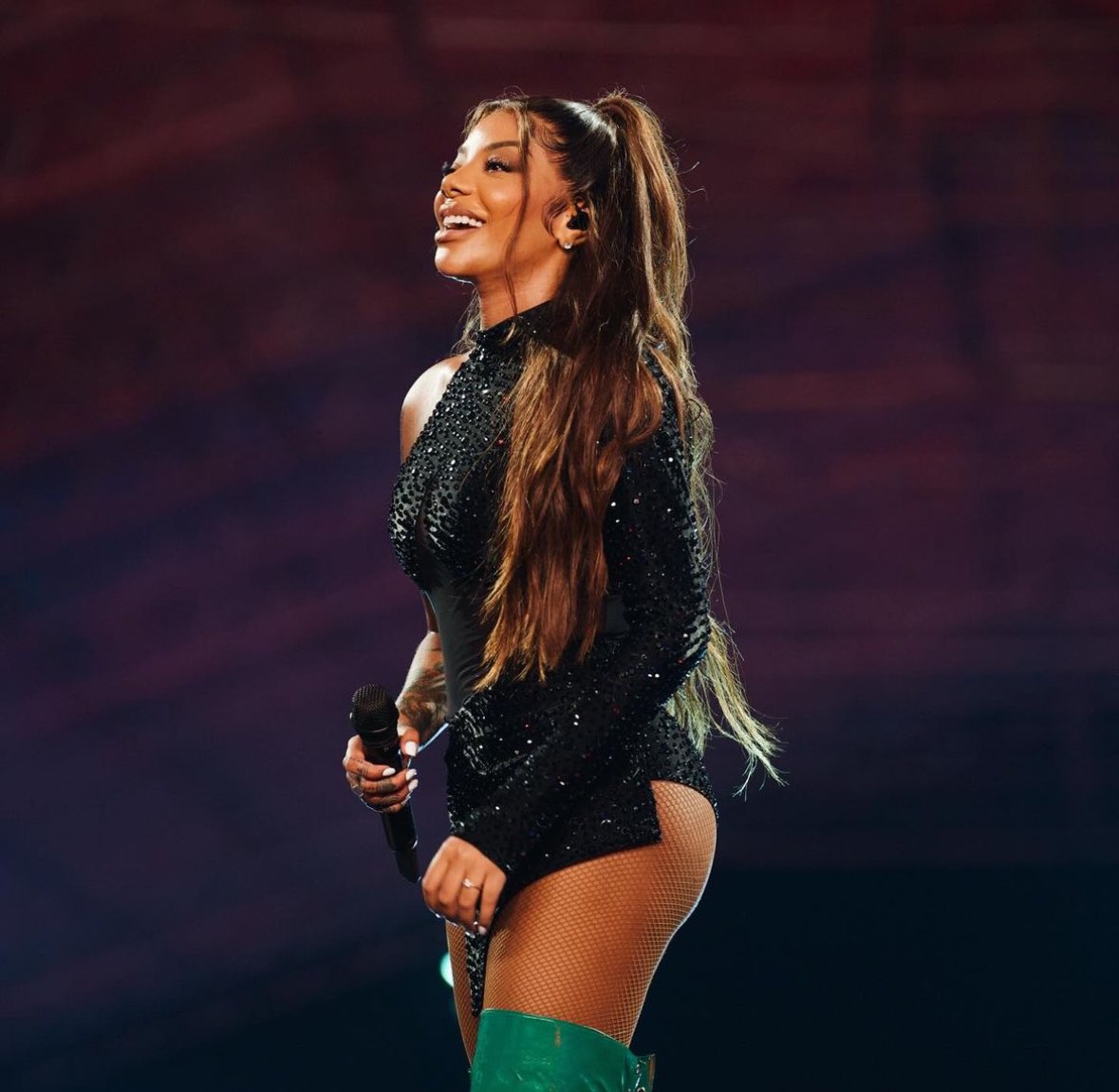 eolorr's tweet image. Ludmilla revela que já investiu R$ 6 milhões na produção de seu show do Coachella 2024. “Não gosto de fazer algo meia boca, então vai ser milionário. E, agora que sou dona da minha própria carreira, vejo pra onde meu dinheiro está indo e o que vale a pena”, disse ela em…