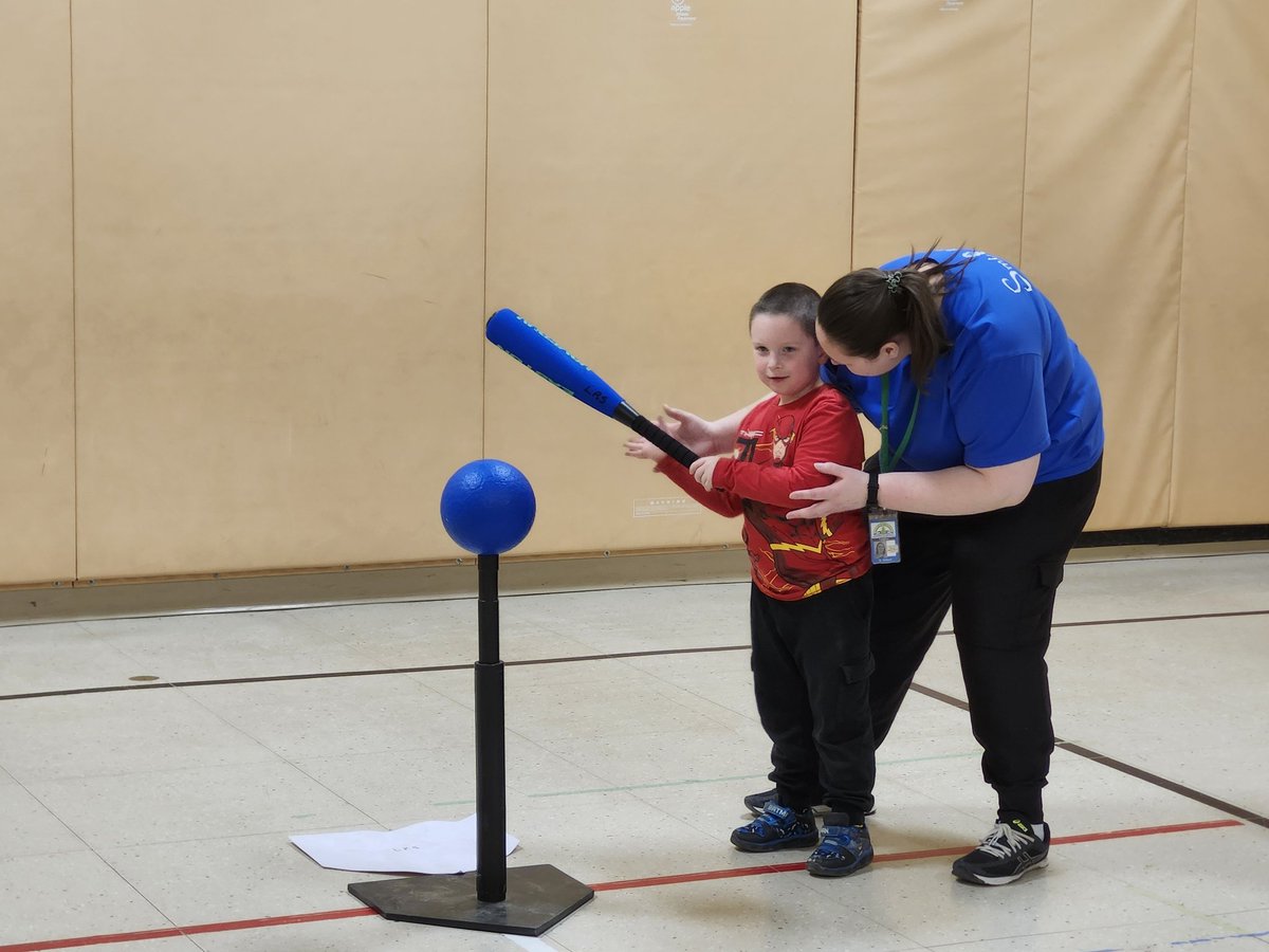 Challenger Baseball is a hit!! Nothing but smiles as these amazing athletes are learning this new sport 😍 #adaptedsports #baseball #torontobluejays #wecandoittoo #justthebeginning <a href="/JaysCare/">Jays Care Foundation</a> <a href="/GEDSB_Lightning/">Langton Public School</a> <a href="/GEDSB/">Grand Erie District School Board</a>