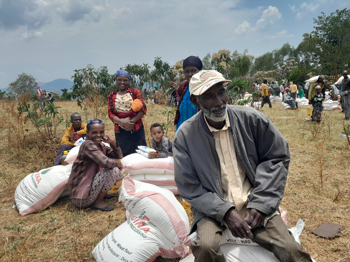 “I used to be a very strong farmer. I lost my land due to the conflict. I am relieved and my strength has returned taking this support back home” said a resident in Dalo Koli, Anfilo. Fighting causes people to lose their livelihoods and prevents them from meeting their needs.