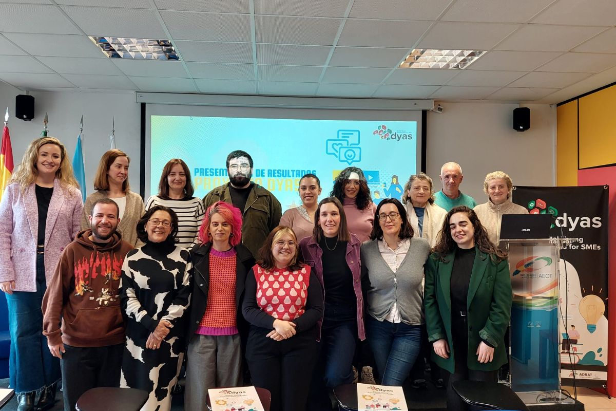 FGaliciaEuropa's tweet photo. 🔵 🎒#Euroxuventude

Esta semana presentáronse na @chavesverinaect os resultados do proxecto europeo #Dyas, no que participa a @FGaliciaEuropa, e no que os mozos participantes puideron compartir as súas experiencias ao longo do proxecto.

Toda a ℹ️👉 https://t.co/2ES0B6AGIz https://t.co/5mjx6r54rL