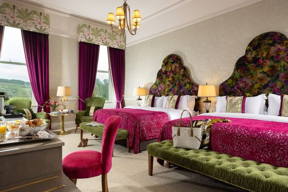 Faithlegghouse's tweet photo. Level up your stay in one of our Master
Bedrooms in the main house ✨ Old world luxury with
all the modern touches you need for a truly indulgent
getaway ✨

Let us know what you think of our newly renovated
bathrooms 👀

#Faithlegg #MasterBedrooms #NewlyRefurbished https://t.co/aWk2YUIcPa
