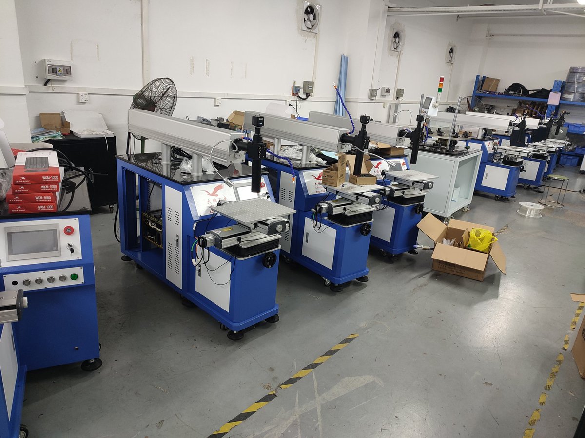 dapenglaser's tweet image. Automatic laser welder 200w
Price is reduced than last year, welcome inquiry.
WhatsApp:+8618565695703
E: sales@dapeng-laser.com
#Dapenglaser
#lasermarking
#laserwelding
#lasercutting
#lasercleaning