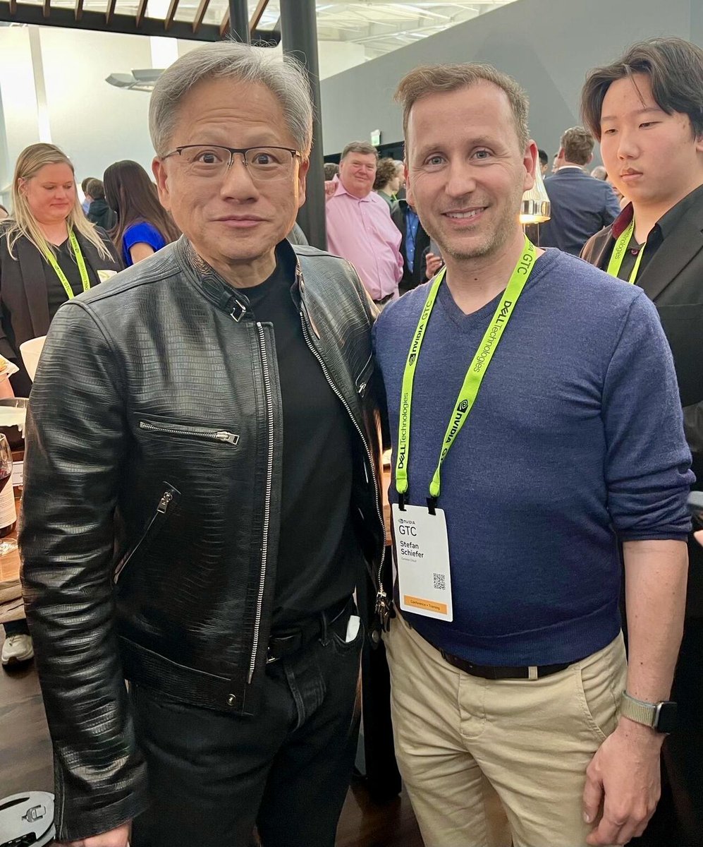 NVIDIA CEO Jensen Huang pictured here together with Genesis Cloud CEO Stefan Schiefer at #GTC24 (The AI Conference for Developers) 
#NvidiaGTC2024 #nvidia #Genesiscloud #GenAI #MachineLearning  #NVL72 #GPU #nvidiagtc #CloudHosting #H100 #Germany