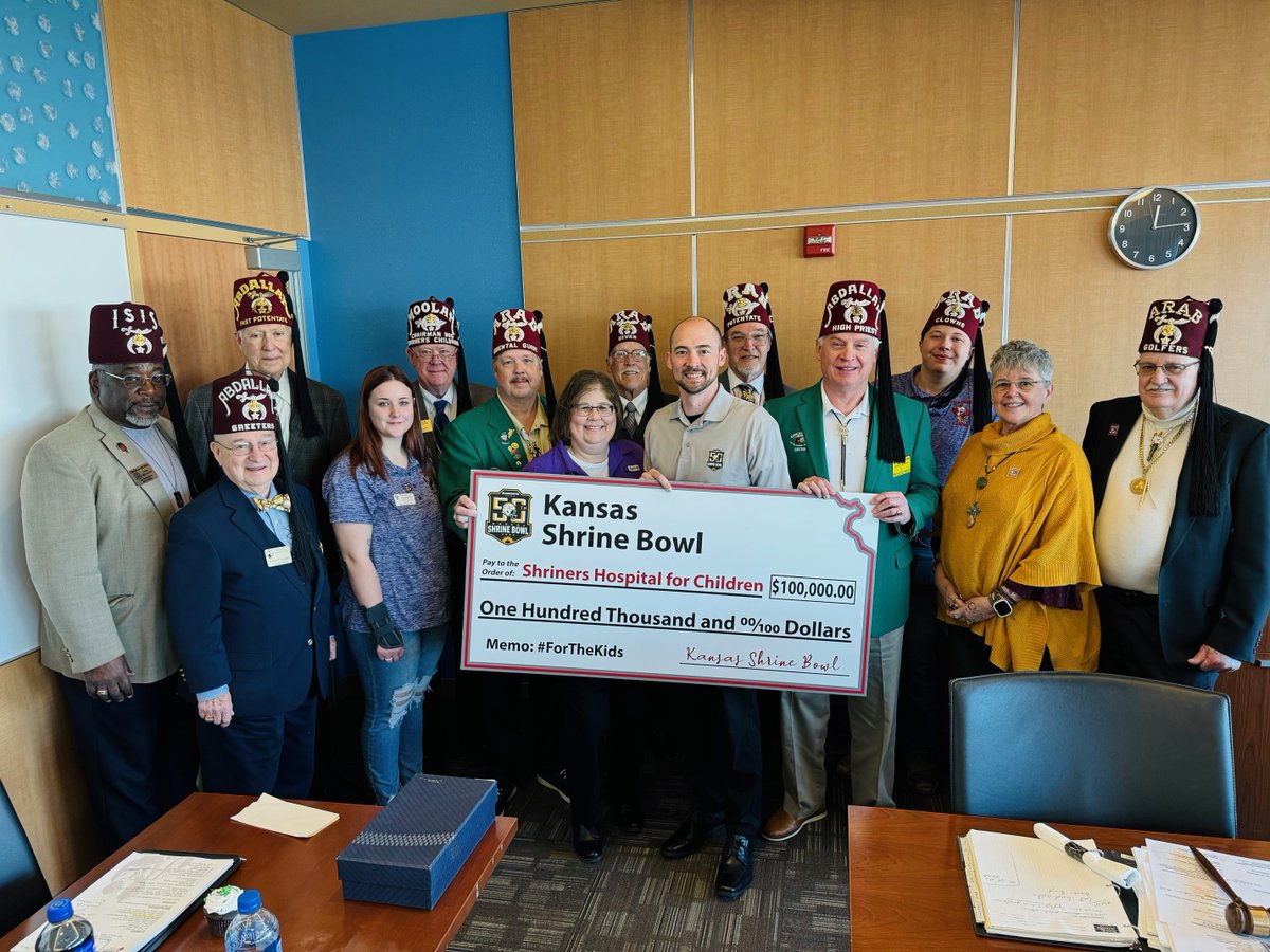 Thank-you to the organizers of the Kansas Shrine Bowl for your longstanding support of our hospital. The 50th annual game resulted in this $100,000 donation to Shriners Children's St. Louis - increasing the lifetime donation total to $3.84 million. #kids #hope #thankyou