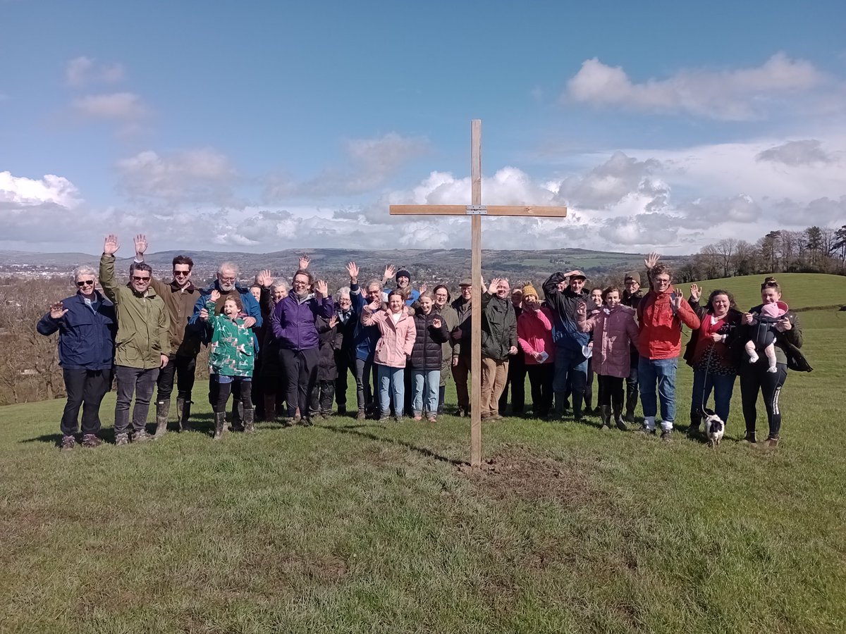 There is a green hill far away....
#walkofwitness #GoodFriday <a href="/StPetersLeck/">St Peter’s Leckhampton</a> <a href="/GlosDioc/">The Diocese of Gloucester</a>