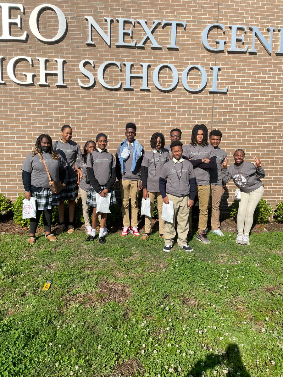 GEONGHS's tweet photo. Here are more pictures from our Freshmen Experience Week!!

 #FreshmenExperienceWeek #CollegeLife #NewBeginnings https://t.co/zDn4IdDdoz