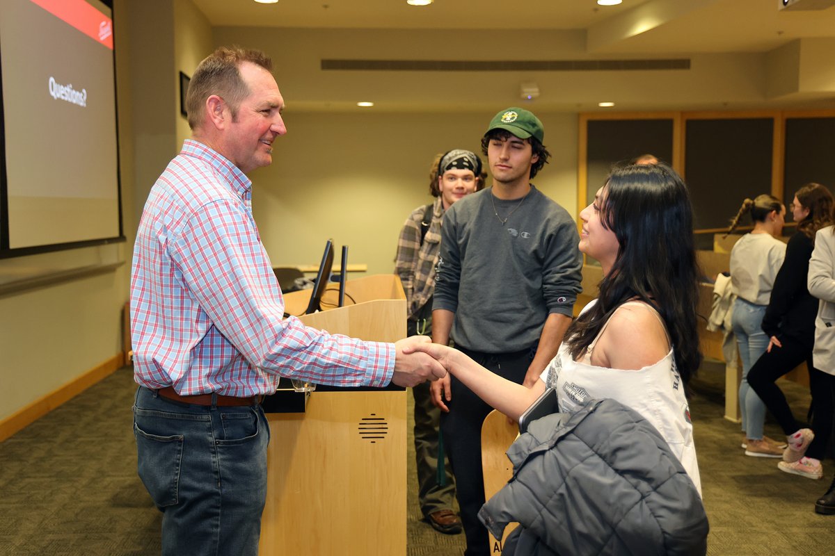 Hi Neighbor! 👋 Thank you to <a href="/Gansettbeer/">Narragansett Beer</a> CEO and President <a href="/MarkHellendrung/">Gansett Chief</a> for visiting the Warwick Campus this week as part of our Management and Marketing Association programming designed to share leadership soft skills with our students.