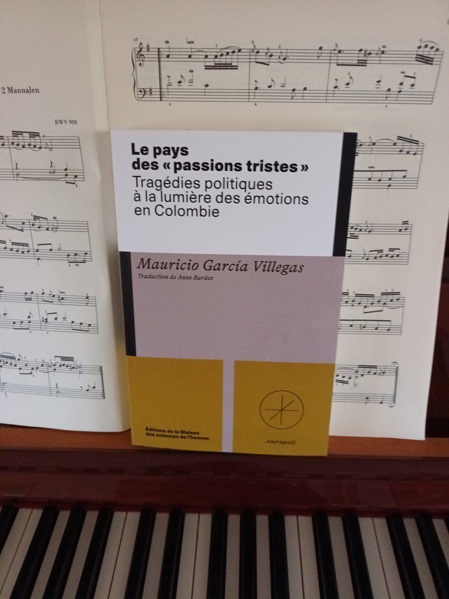 Grand merci à la @FondationMSH pour avoir pris l'initiative de traduire et publier ce très bel essai de @mgarciavillegas 🙏 Cela permettra de mieux faire connaître dans le monde francophone à #Colombia, pays qui vit à la température de sa propre complexité #PoÉticaDeCivilidad