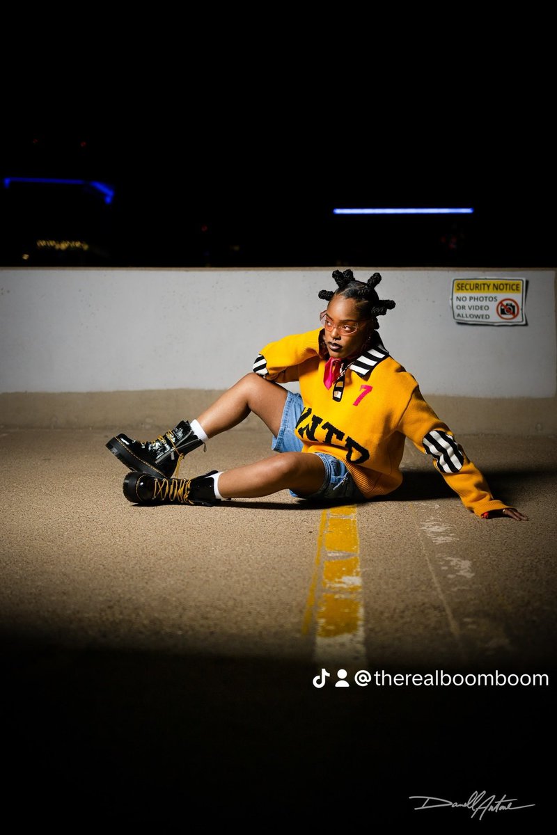 Y’all I got locked outta Twitter right before my birthday😭I didn’t get to see the balloons on my page but here’s the pics🍾🥂 to 24🥳