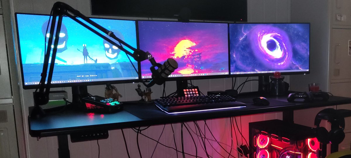 Hello! I just want to share my current PC setup :)