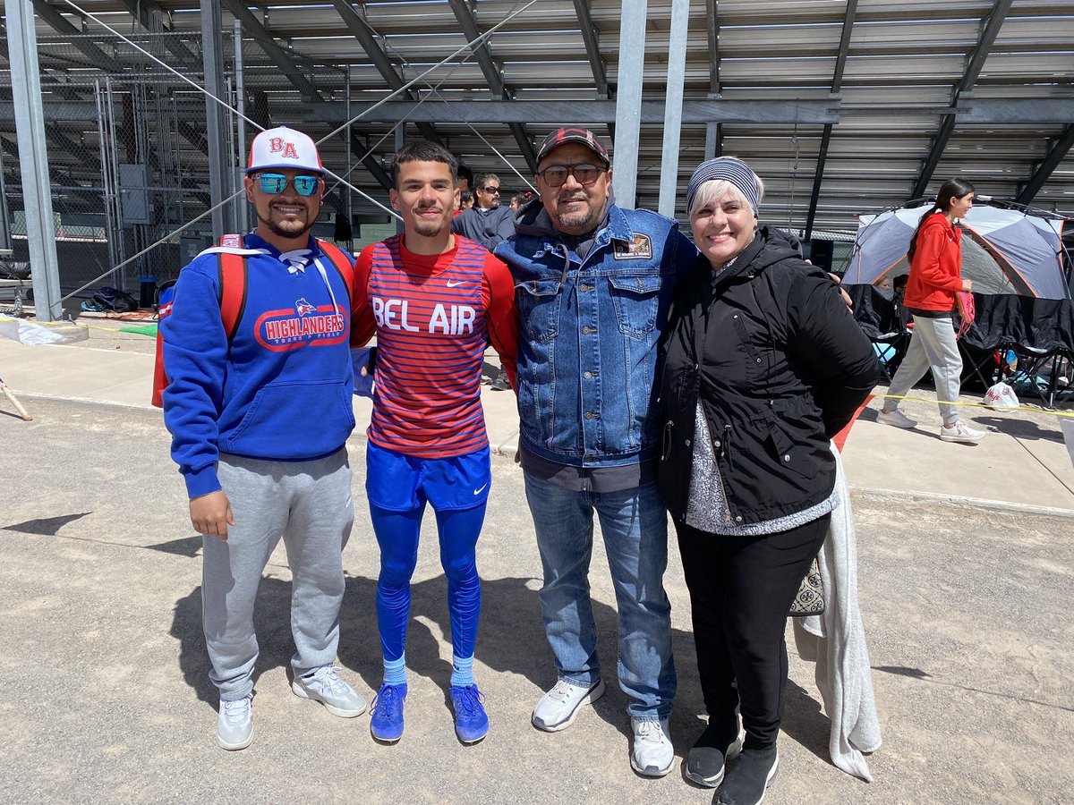 School record alert 🚨!!! Congratulations to Diego Constantino who has broken the previous record of 14-1.5 in pole vault. The record now stands at 14-9! We love you and couldn’t be more proud of you!