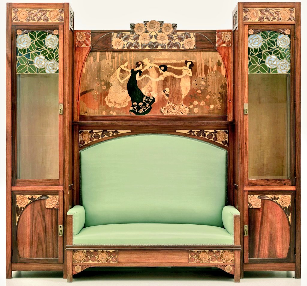 Catalan Art Nouveau sofa with display cabinet and marquetry panel from 1903 by Gaspar Homar (1870-1953) and Josep Pey (1875-1956).