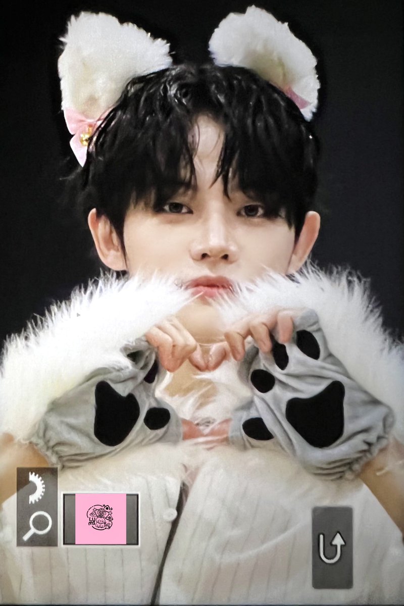 Lumi_JMIN1016's tweet photo. 240329 ITTA
#BAE173 #제이민 #JMIN https://t.co/pC2jZlCn7g
