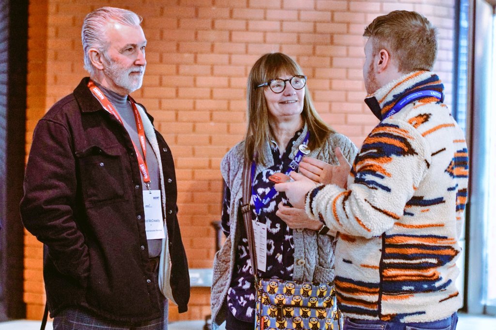 NASUWT Scotland National Executive Member Rod & Scotland President Linda catching up with @Ronan_Sharkey at @nasuwt Annual Conference 2024 @HgtConventions #nasuwt24 Passing on Scotland's congratulations to @NASUWT_NI on the success of the NI pay settlement ✊️