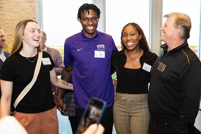 Thanks to YPO Fort Worth and @NeeleyNil for hosting an evening of all-things-NIL on campus last night. We have some amazing student-athletes here and it was fun to watch them connecting with local business leaders. I encourage everyone looking to get more involved with…