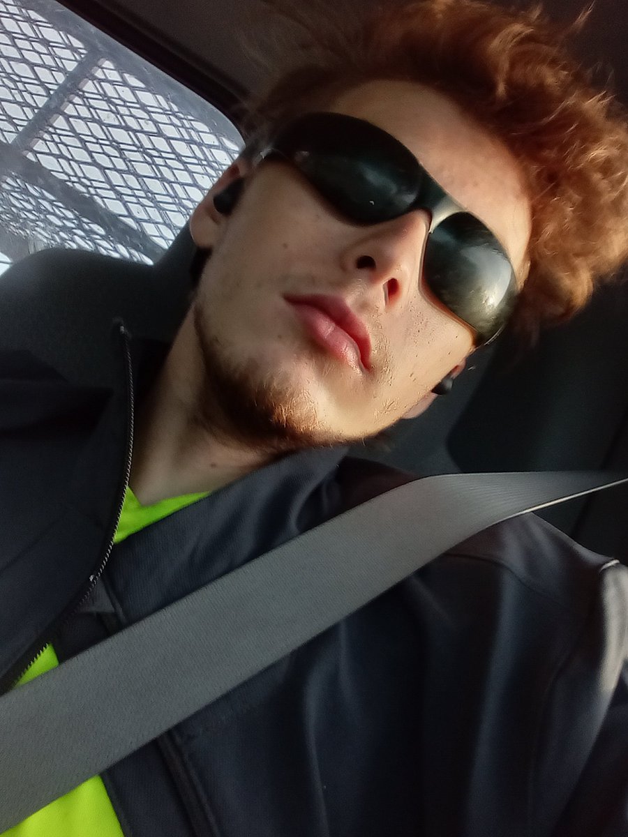 BlueCollaredPup's tweet photo. Welcome piggies to my pin post~ 
Here you'll find all of my links and everything you'd need to tribute your blue collar god!~ https://t.co/67C6Qeponv