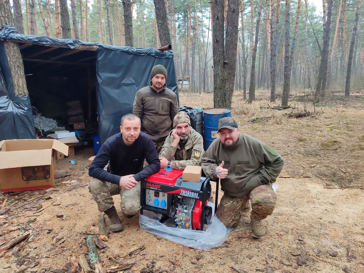 Velimyr's tweet photo. Техніка уже "на базі" і приступила до виконання бойових задач. На питання "як працює" я отримав військову відповідь "Всьо к��ас, хуяче, як німий!" Не знаю, що це означає, але про всяк випадок дякую всім хто долучився до збору! :) https://t.co/8tzyWLto6X