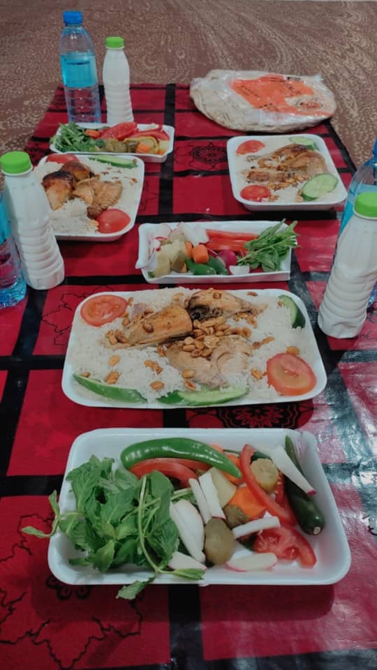 Mala_Kurdan's tweet photo. Ew alîkariyên we xûşk û birayên xwe re şandî, gihîştin cihê xwe.

Gelek spas ji we re 🙏

#fitarekjiborojava
#destbiderojava 🫱🫲
@JudiKurdish https://t.co/w2B69n40cN