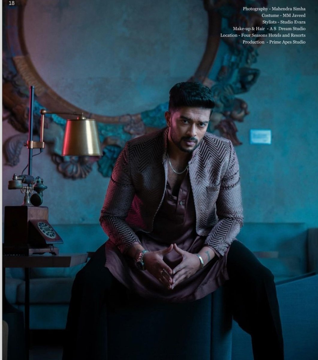 RSSFC_OFFICIAL's tweet photo. The Cover Of A Magazine Balcony Stories🤗
Follow Us:- @RSSFC_OFFICIAL
#Jimmy #SanchithSanjeev
#KichchaJr @sanchithsanjeev
@SujathaSanjeev @iamsanvisudeep https://t.co/bypfKJdxbo