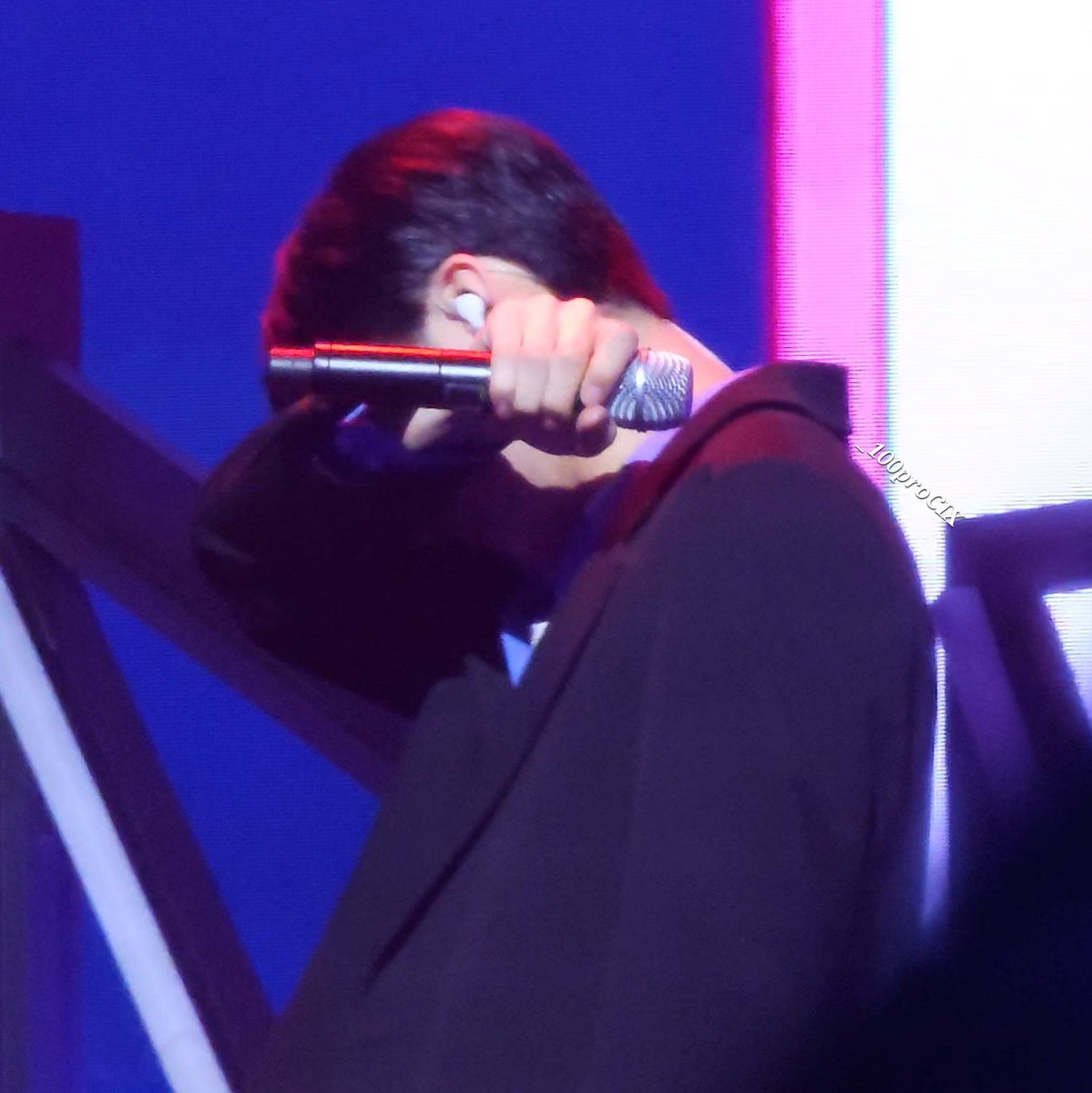_100proCIX's tweet photo. 울지 마...🥺 https://t.co/5EQe9421NE