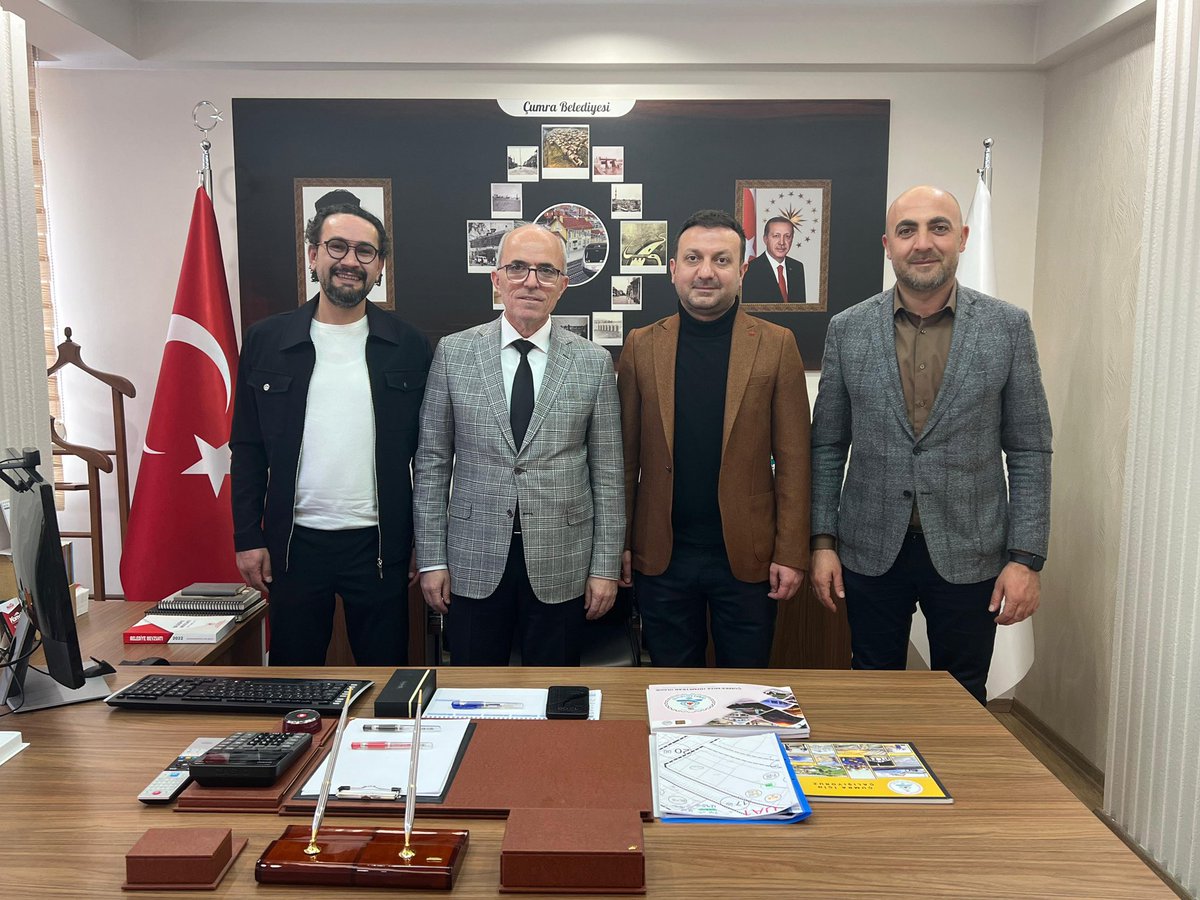 Ak Parti Çumra İlçe Başkanımız Sn.İbrahim Onbaşı, İlçe Başkan yardımcısı Sn.Gökhan Tuğyan ve önceki dönem Çatalhüyük Çumra Belediyespor Kulübü Başkanı Sn.Gökhan Şahin’e ziyaretleri için teşekkür ederim…