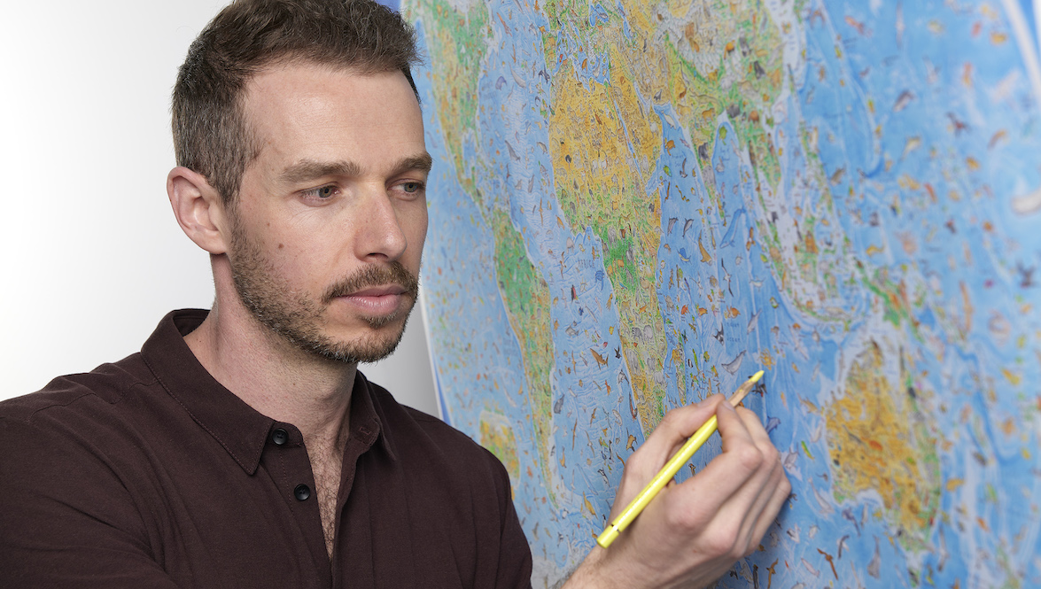 1642 espèces animales dessinées sur une carte du monde ! Avec son sublime « Wild World », <a href="/AntonThomasMaps/">Anton Thomas</a> rend hommage à la majesté de la nature et aux animaux qui – comme nous – peuplent la planète.👇 30millionsdamis.fr/actualites/art…