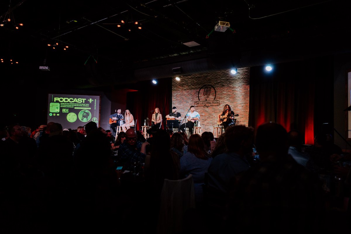 I spent the night onstage with 3 of the most talented souls we've got &amp; my heart is so full ..beyond words😭😭😭

<a href="/MattBloyd/">Matt Bloyd</a> your friendship &amp; your ginormous talent has been the biggest blessing in my life. I wanna be better when I'm onstage with you &amp; I can't wait for everyone