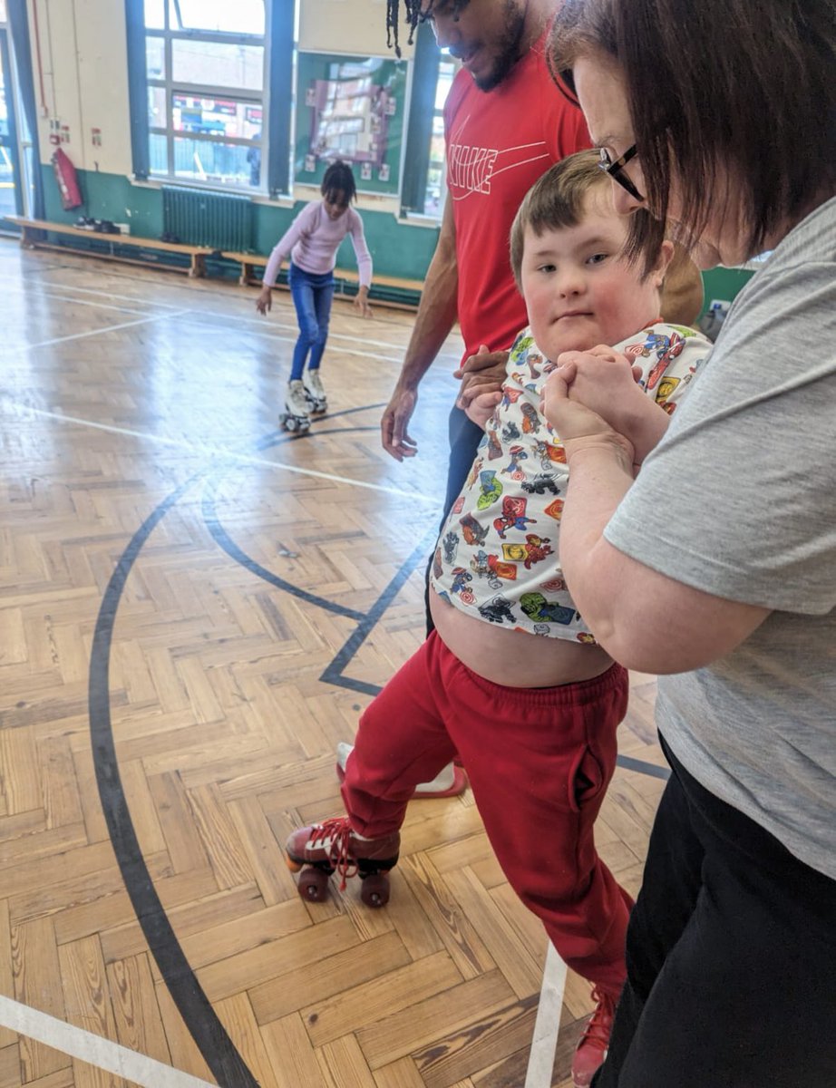 Another amazing week delivering an inclusive #EasterHAF2024 sports camp to over 100 children and young people. We also delivered talks to young people affected by violence as part of the @VR_Network and @LCFC. Great work all. @jaypopat_31 @leicspolice