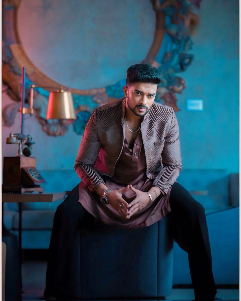 Sanchith_Army's tweet photo. If being handsome cute and good
looking is a crime then you should
arrest @sanchithsanjeev Boss!!🫣
#SanchithSanjeev #KichchaJr #KicchaSudeep #MaxTheMovie https://t.co/SC7TweuNF3