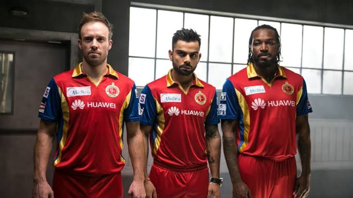 RCB BECOMES THE SECOND TEAM IN IPL HISTORY TO COMPLETE 1500 SIXES....!!! - First was Mumbai Indians ⭐