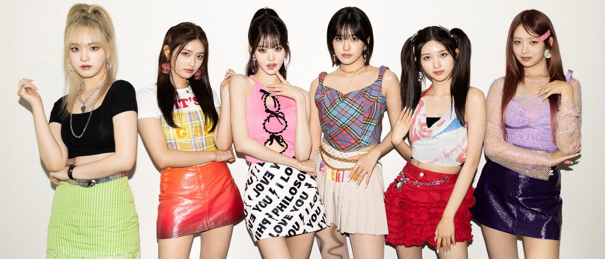 IVEUpdates_'s tweet photo. 💿Best selling albums by Korean Female artists worldwide in 2023 (via. IFPI) :

🥇IVE 'I've MINE' — 2.2M 👑
🥈aespa 'MY WORLD' — 2.1M
🥉(G)I-DLE 'I feel' — 2.0M
#4 IVE 'I've IVE' — 1.7M🔥
#5 aespa 'Drama' — 1.5M

#아이브 #IVE https://t.co/vMz17lm51p