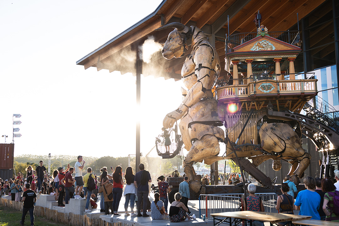 Halle de La Machine tweet media