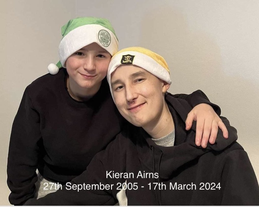 We have just heard sad news of Kieran Airns passing at only 18 years old. Kieran was a Livingston Season Ticket holder. Fans plan to hold an applause in the 18th minute of @LiviFCOfficial v @CelticFC on Sunday. RIP Kieran. Once a Lion, always a Lion 🦁 Please share 💛🖤