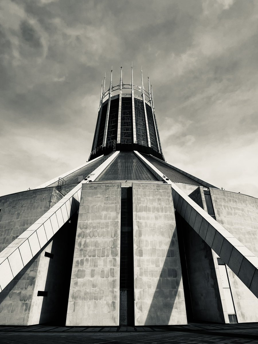 matt_cork's tweet photo. A few more from @LiverpoolMet
#liverpool #cathedral #architecture #easter #prayer #williammitchell #modernist #blackandwhitephoto #blackandwhitephotography https://t.co/Zzr5Q0Rq8B