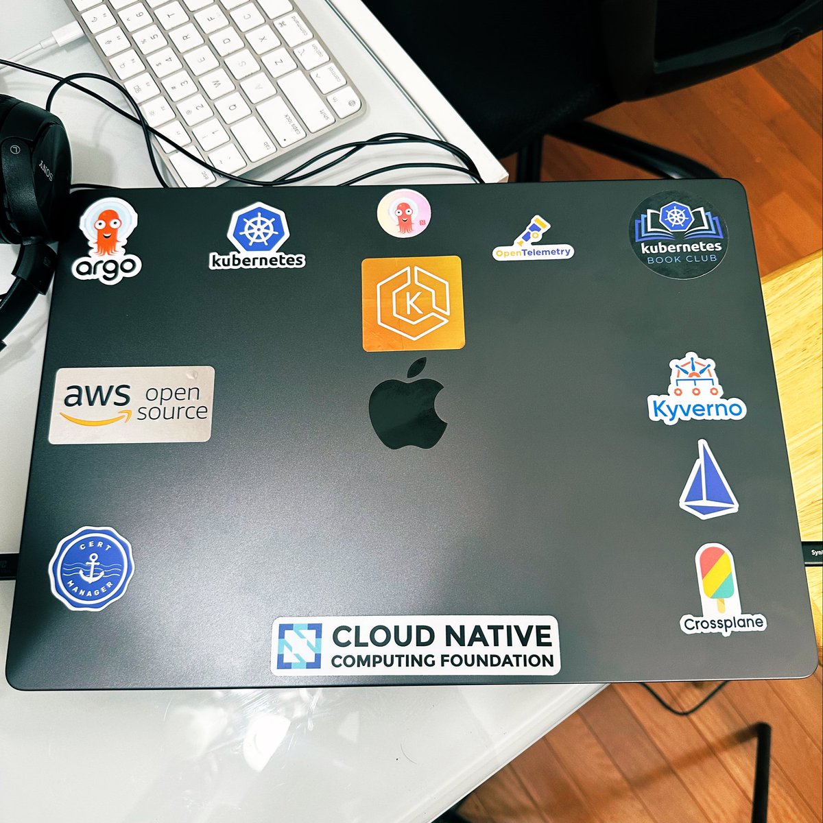 Carlos Santana tweet media