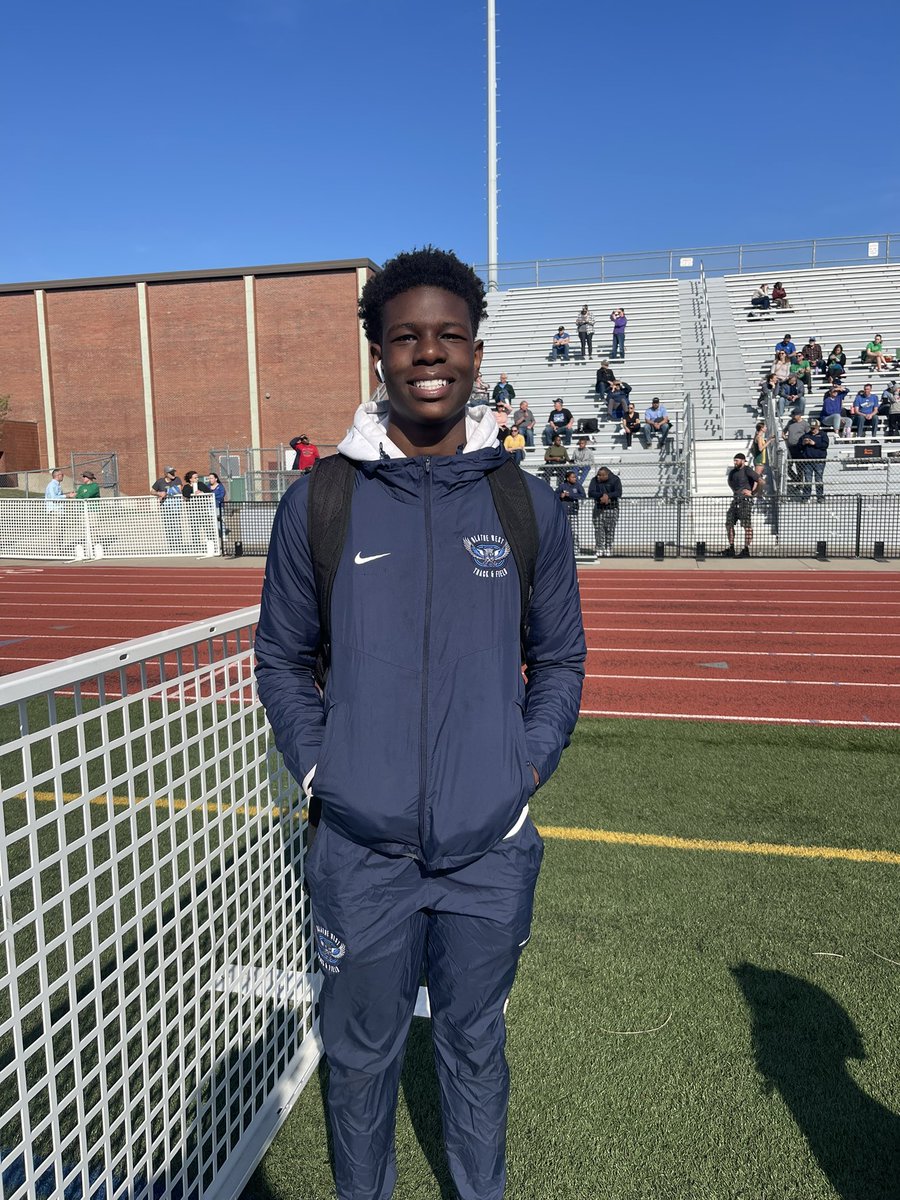 Ow goes 1-2 in the triple. Simba Mundava wins it and Braden Rinne takes 2nd. 

Simba’s jump would’ve been tied the state leading jump on milesplit. Safe to say it’s probably his last JV meet.