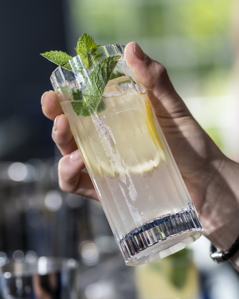 homeofbombay's tweet image. Delve into the world of #BombayBramble and #BombayCitronPressé on our Infusions Experience 😍

Tag your #gin crew and reserve your spot today! 👇

#BombaySapphire #HomeOfBombay #Mixology #Cocktails