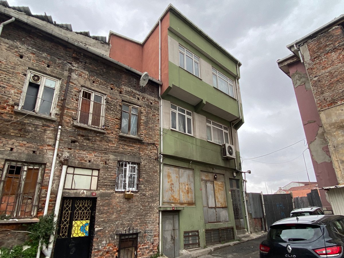 bdalgakiran's tweet image. Süleymaniye Yenileme Projesi Alanında 4 Katlı Satılık Bina ...

1980 öncesi deniz manzaralı, bahçeli ahşap konak olarak kullanılmıştır. 

Proje kapsamında aslına uygun olarak inşa edilebilecektir. 

İletişim: 0532 647 36 27 

#süleymaniyeyenilemeprojesi #historicalarchitecture