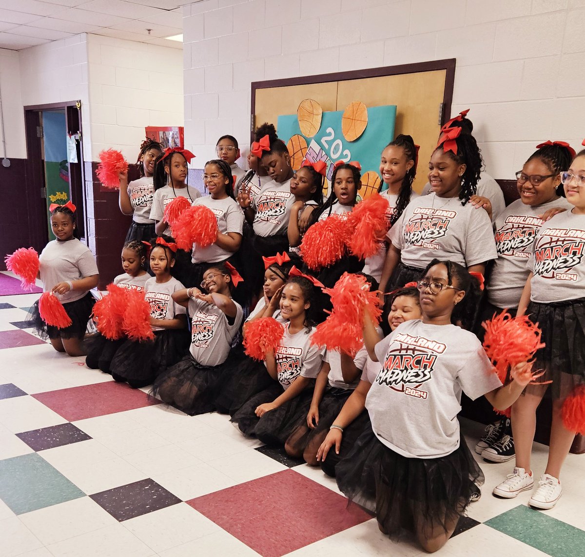 <a href="/OES_Braves/">Oakland Elementary School</a> having their own March Madness! I know the championship game is be crazy!