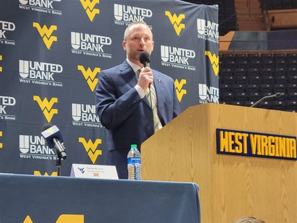 Outtakes, anecdotes and intel from Thursday's news conference, including 3D having beef with a mic and Mike Gansey. 'We joke about it, but I told him there's a 20-year statute of limitations and we're not there yet. I haven't quite forgiven him.' 🔗 247sports.com/college/west-v…