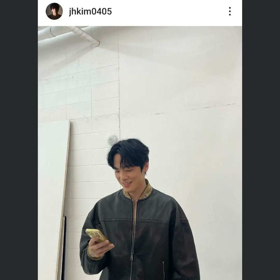 kjunghyunphofc's tweet photo. Instagram update by our actor #KimJungHyun!

Caption: The Star C

#KimJungHyunPhilippines
@jhkim0405 https://t.co/jQzar88GFg