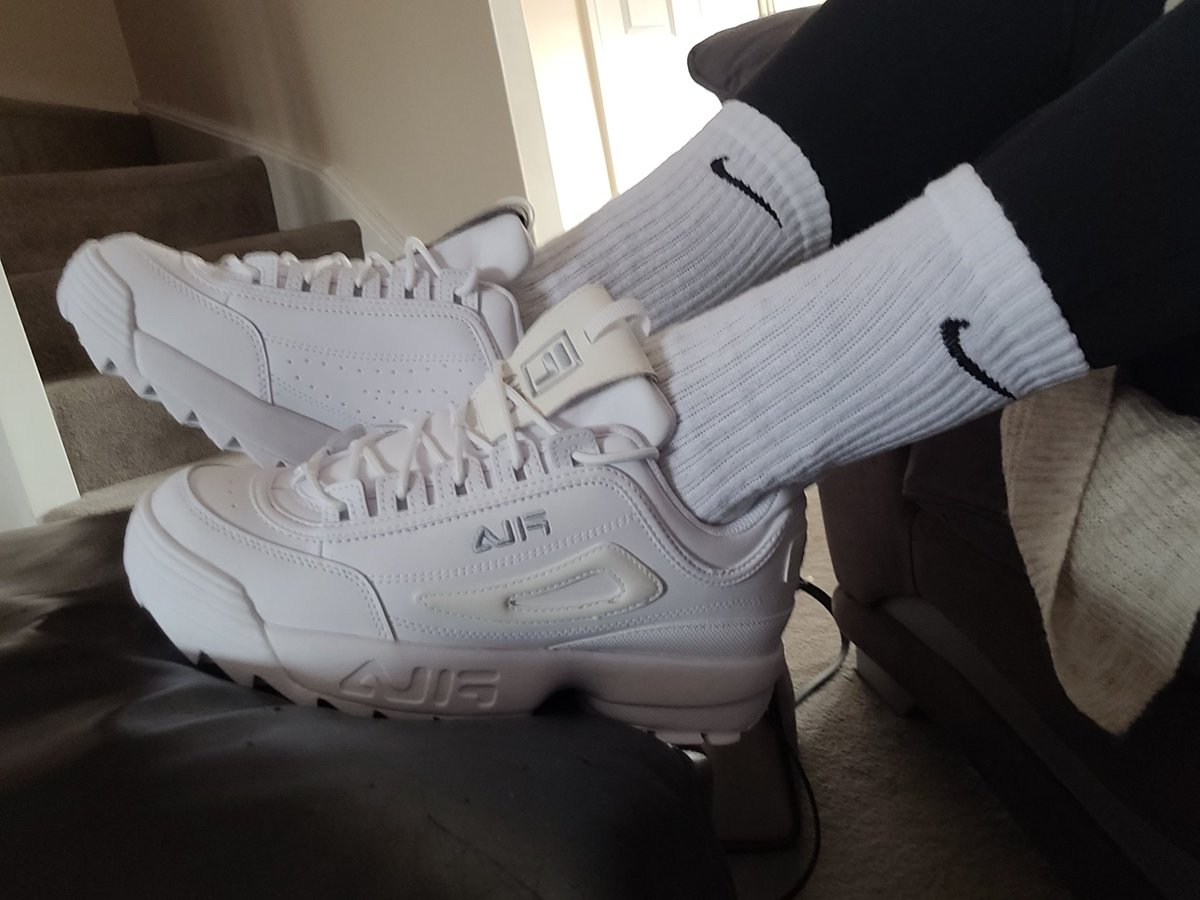 yours_solefully's tweet photo. New trainers from @MySole4U for my birthday 😘😘 https://t.co/OjNh2U5mvR