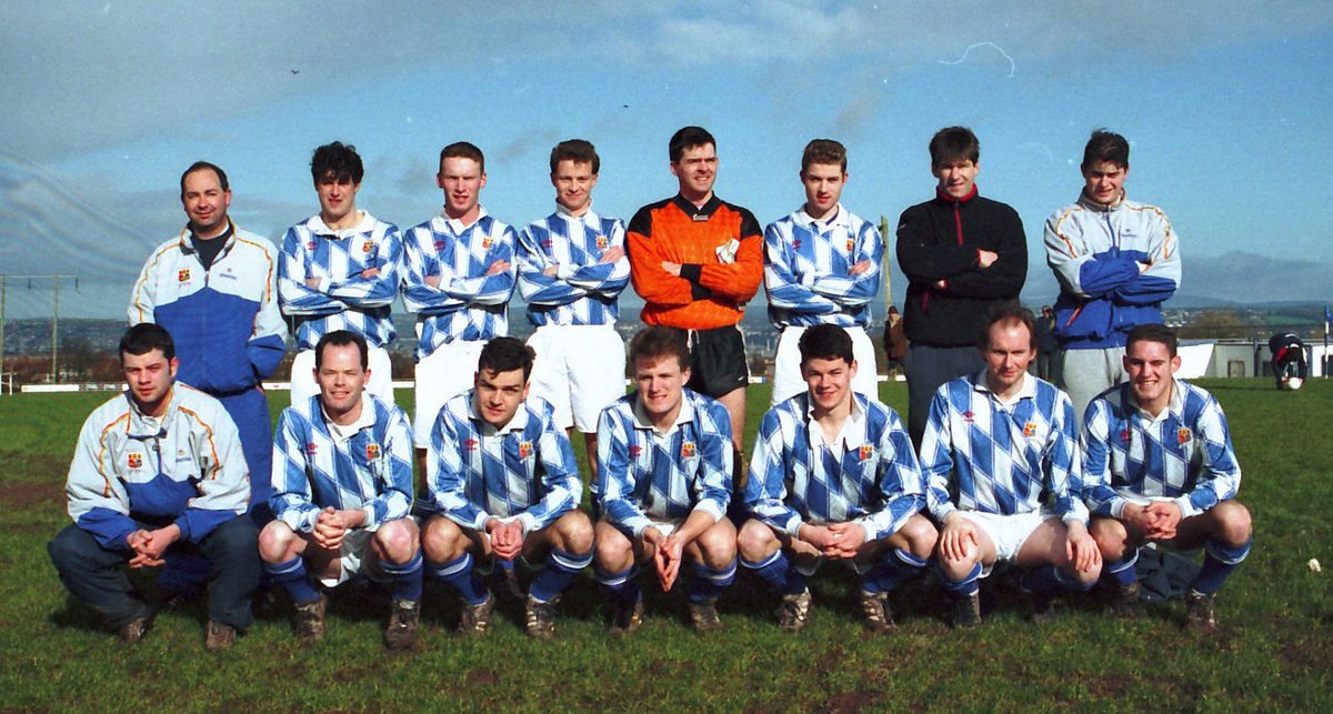 AUL pics from 29 Years Ago with College Corinthians, Bandon, #Glanmire, #Hibernian, Park United, Referees #localfootball #nostalgia #oldphotos Shares welcome. @collegecors @BandonAFC @parkunitedcork @RefereeIreland @CorkReferee corkaul.com/2024/03/aul-pi…