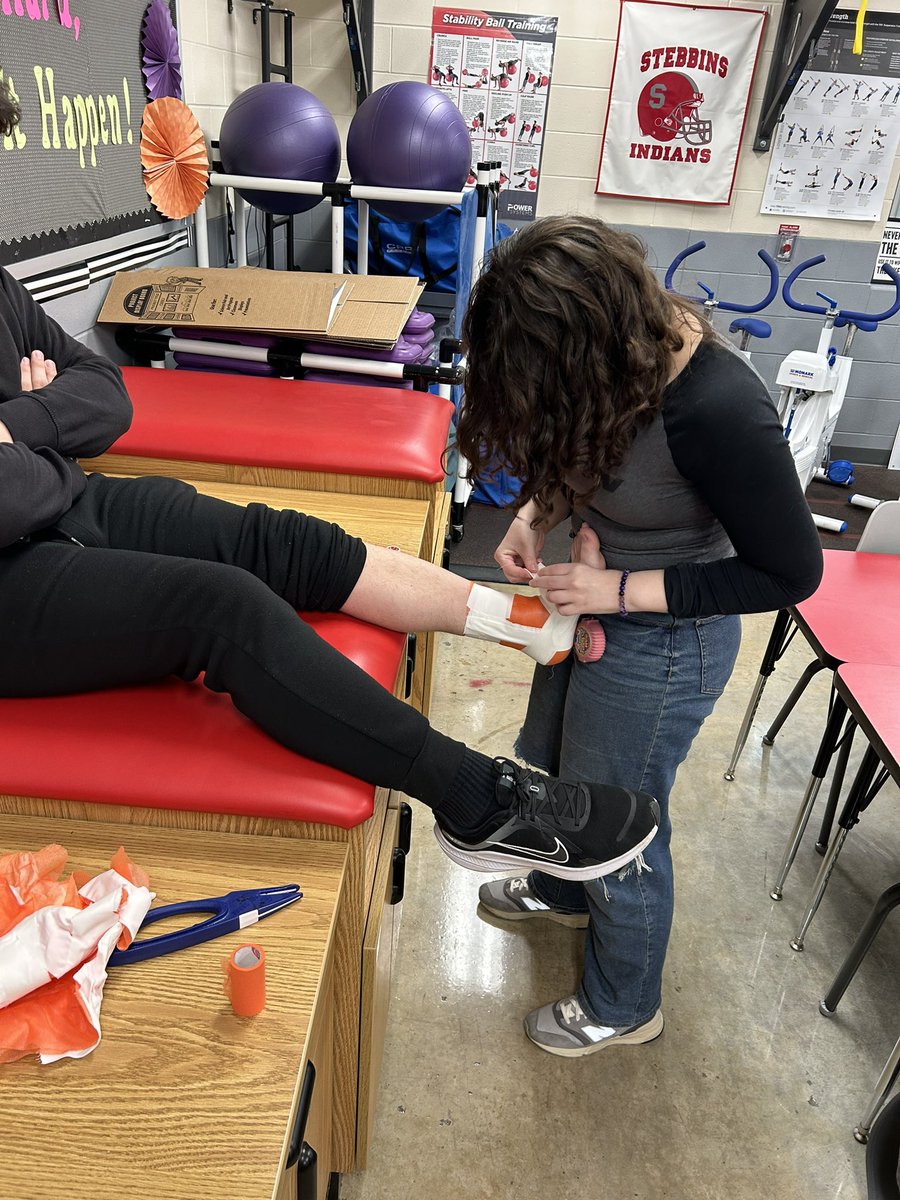 Sports Medicine juniors working on their taping skills in lab today. 

#CareerTechOhio
#StebbinsPrepares
