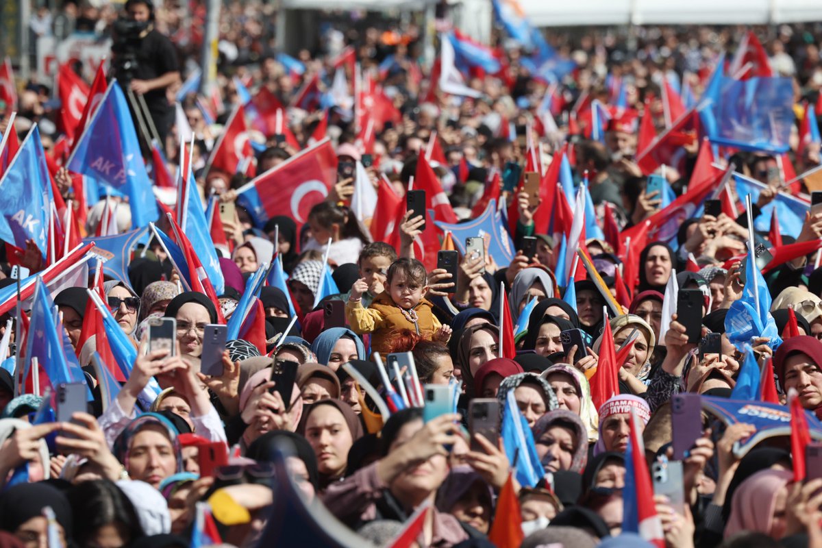 Bu meydan mertliğin meydanı, zaferin müjdesidir.

Cumhurbaşkanımız Sayın Recep Tayyip Erdoğan’a 31 Mart için son sözünü söyledin, kazanacağız dedin.

Teşekkürler Sultanbeyli!

#BirlikteKazanacağız
